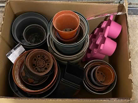 Photo of free Plastic plant pots (Peachcroft OX14) #1