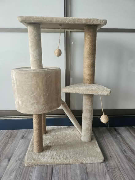 Photo of free Cat tree (TW3) #2
