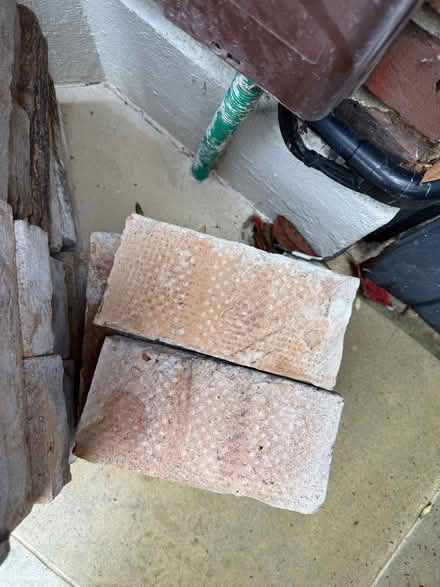 Photo of free London mix pavers x 85 (Barnes SW13) #2