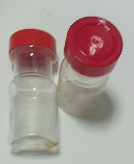 Photo of spice bottles plastic or glass (Mi.& Middlebelt , Inkster Mich) #1