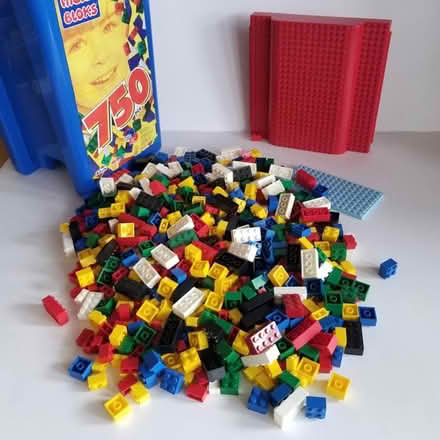 Photo of free Mega Bloks (Yonge Eglinton) #2