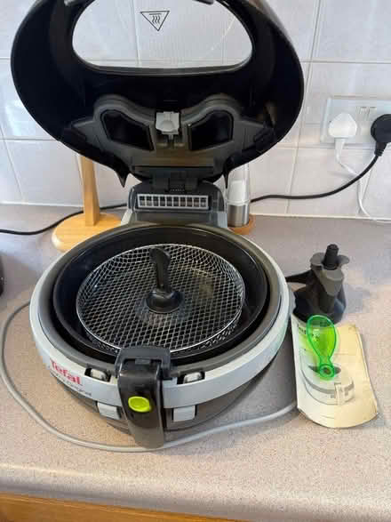 Photo of free Tefal air fryer (Horndean PO8) #1