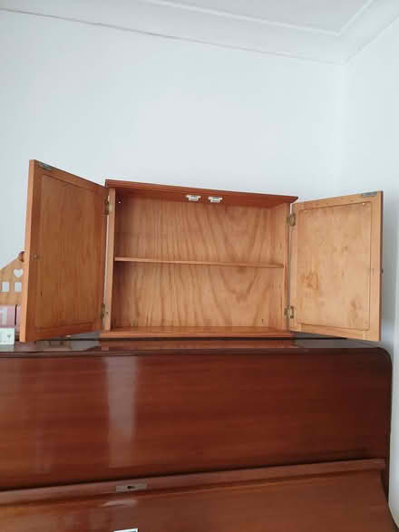 Photo of free Mirrored door cabinet (West Midlands B31) #3