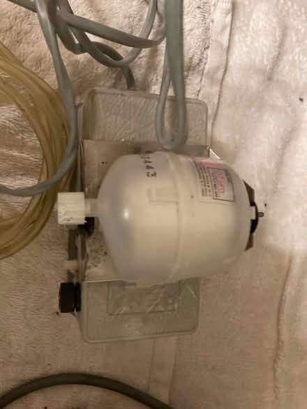 Photo of free Vacuum pressure gadget (Quernmore LA2) #2