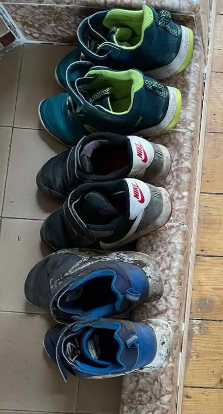 Photo of free 3 prs trainers (Cheadle SK8) #1
