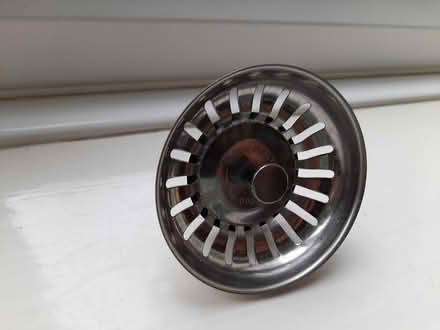 Photo of free Kitchen sink strainer/waste plug (Malvern Wells (WR14)) #1
