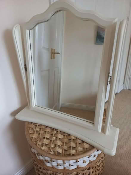 Photo of free Mirror (Lower Tadmarton OX15) #1