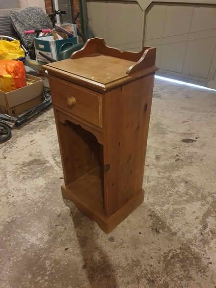 Photo of free Small shelf (NG9) #1