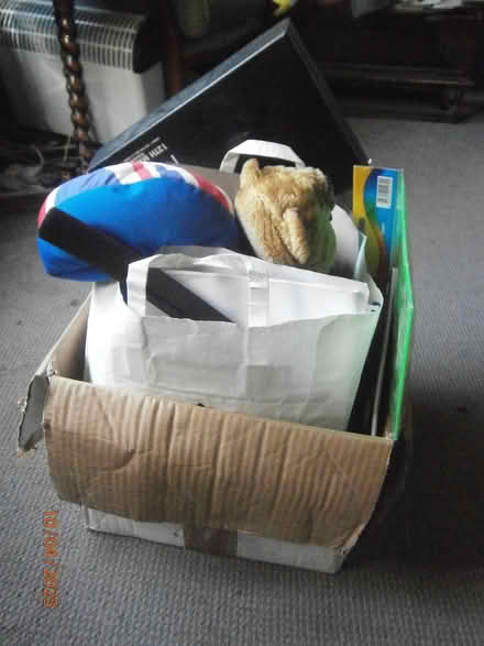 Photo of free arty crafty bits (Keresley Newlands CV7) #1