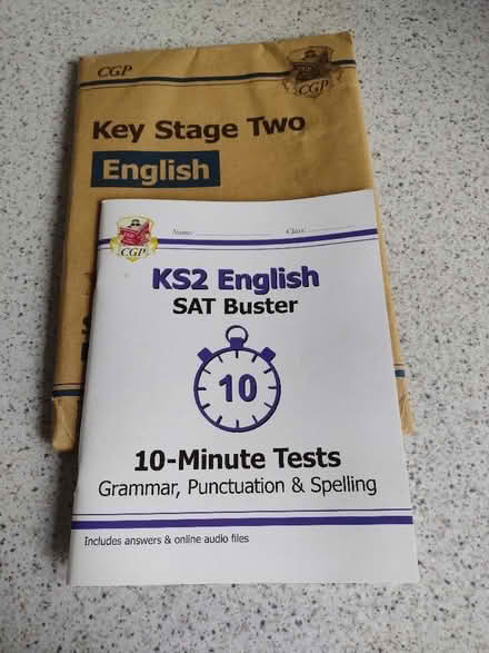 Photo of free Key Stage 2 SATs English practice papers and book (Brincliffe Edge S7) #1
