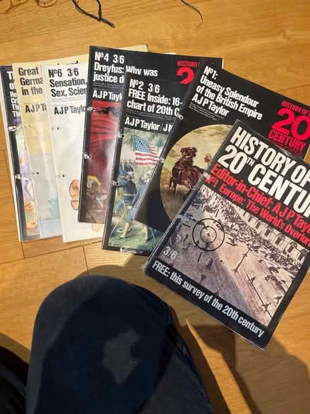 Photo of free History of the 20th century magazines. About 100 issues (Craiglockhart EH14) #2