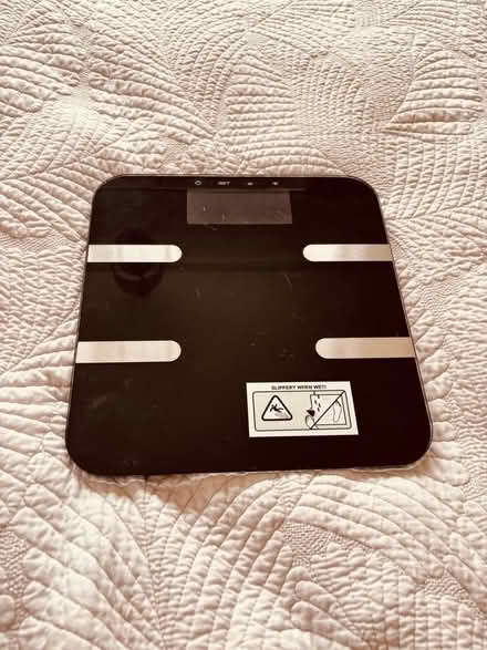 Photo of free Electronic weight scales (Oxton CH43) #1