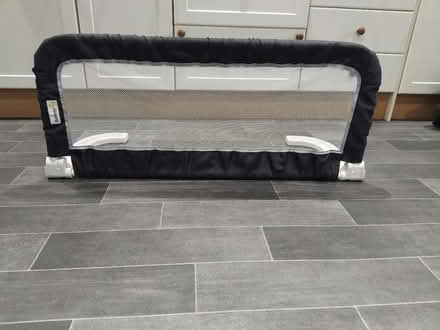 Photo of free Bed guard for toddler (E11, nr Wanstead Stn) #1