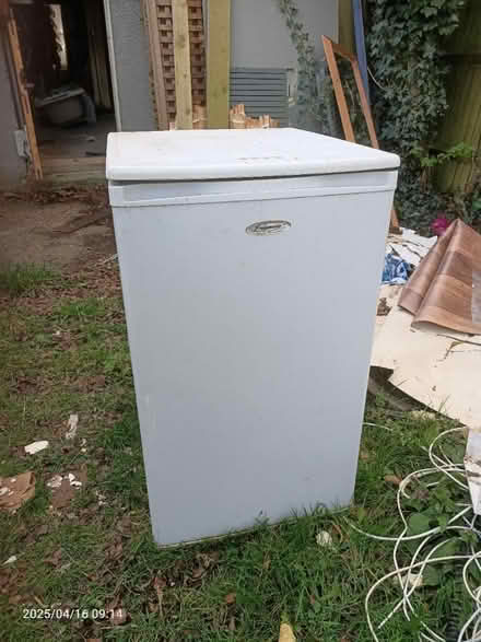 Photo of free Fridge and freezer (CR0) #1