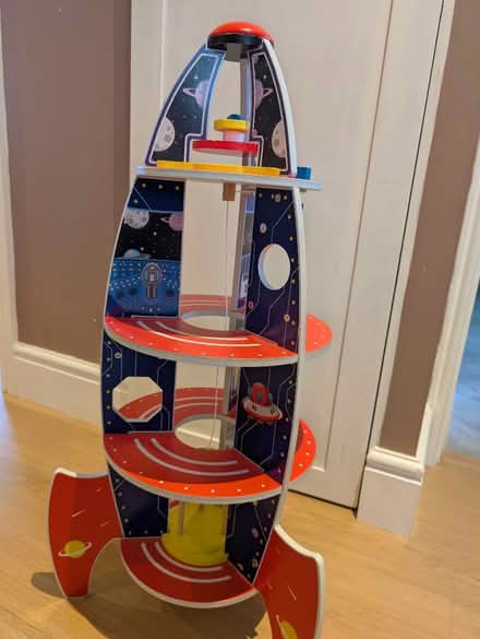 Photo of free Wooden space rocket (WD6) #1
