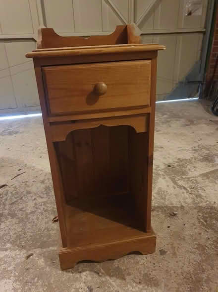 Photo of free Small shelf (NG9) #2