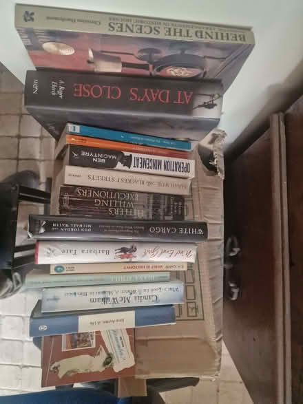 Photo of free History books (Loud Bridge PR3) #1