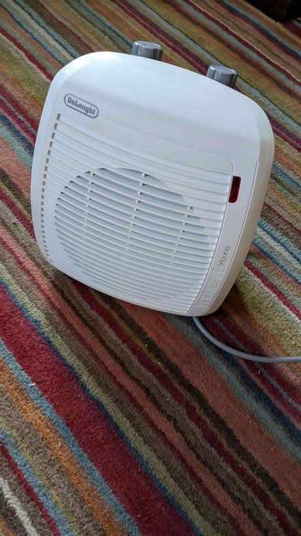 Photo of free Small floor standing fan heater - 2000w (Kessingland NR33) #2