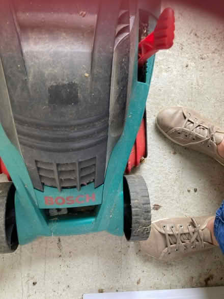 Photo of free Bosch electric lawn mower (CT10) #2