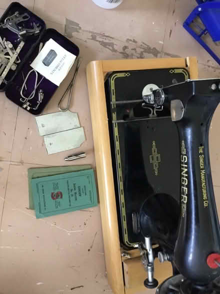 Photo of free Manual sewing machine (SG1) #1