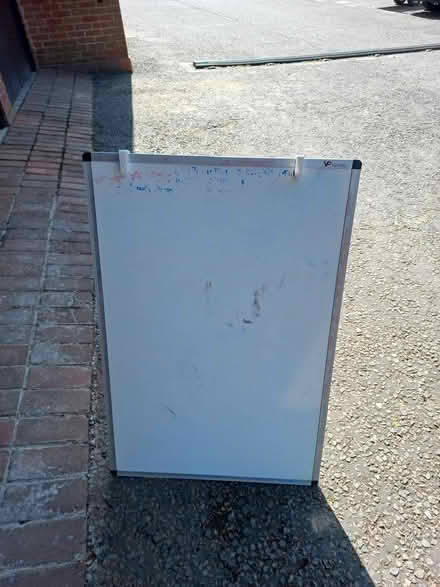 Photo of free White board (Ha5 pinner) #2