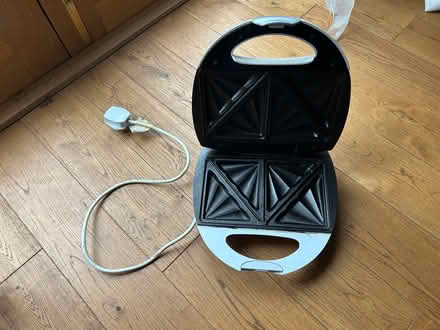 Photo of free Breville Toastie Machine (Howhlill Quarries HG3) #2