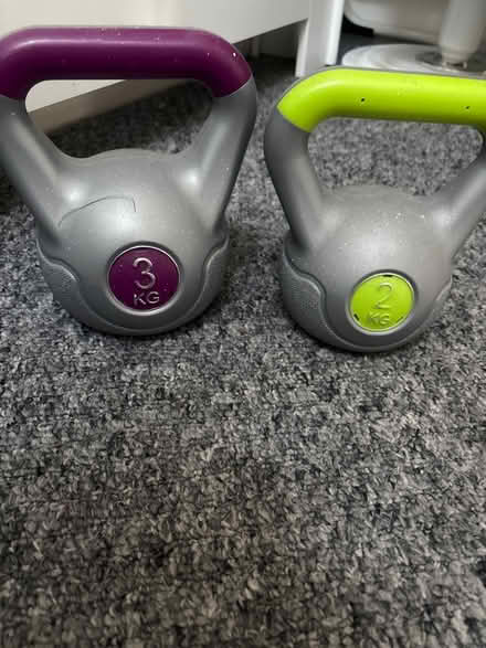 Photo of free 2 kettle balls (SW11 Battersea) #1