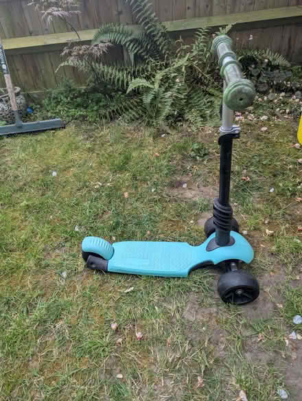 Photo of free Balance tilt steering scooter. (Caversham RG4) #1