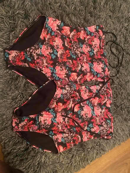 Photo of free Women’s clothing (SK1) #1
