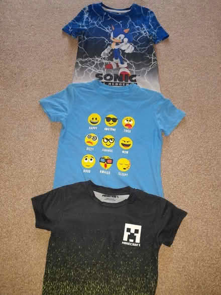 Photo of free Tshirts sz 6/7 yrs (Lewisham) #1