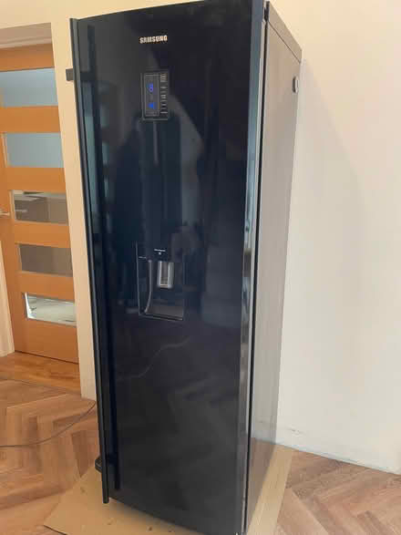 Photo of free Samsung tall gloss black freestanding fridge (Penn HP10) #1