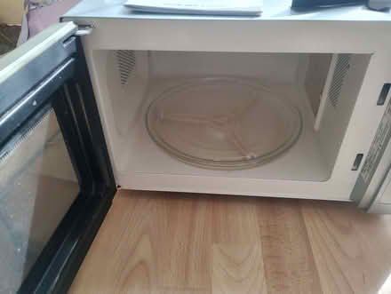 Photo of free Microwave (Portslade Village BN41) #3