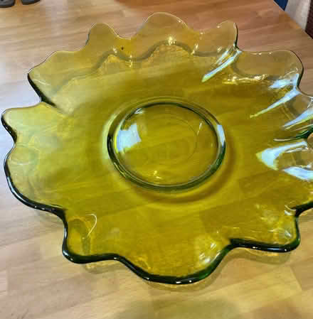 Photo of free Green/yellow flower shaped glass dish (Caversham RG4) #1