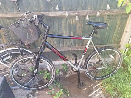 Photo of free Men's Bike 22.5" (HA3 Kingsbury/Kenton) #1