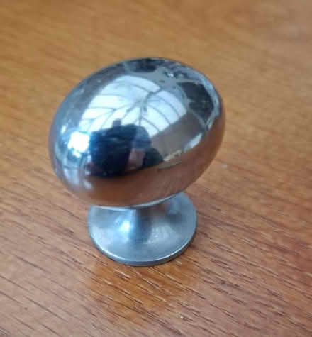 Photo of free Bag of 11 kitchen cupboard door handles/knobs (Heybridge CM9) #3