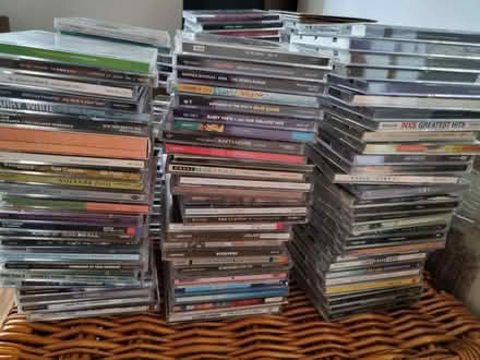 Photo of free 140+ CDs pop, electronic, rock, classical (Eaton NR4) #2