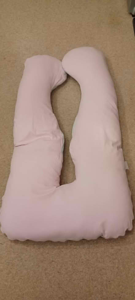 Photo of free Pregnancy Pillow (Claygate KT10) #1