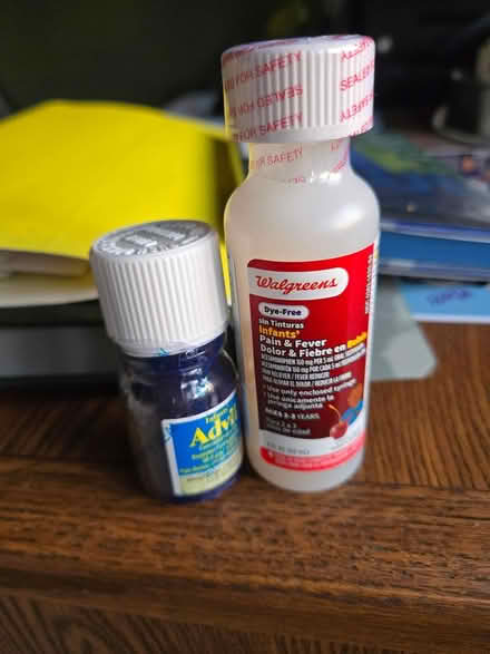 Photo of free infants Tylenol and advil unopened (Park ridge) #1