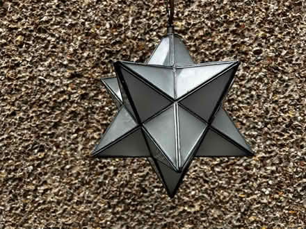 Photo of free Star ceiling lamp, frosted glass (Cholsey (OX10)) #1