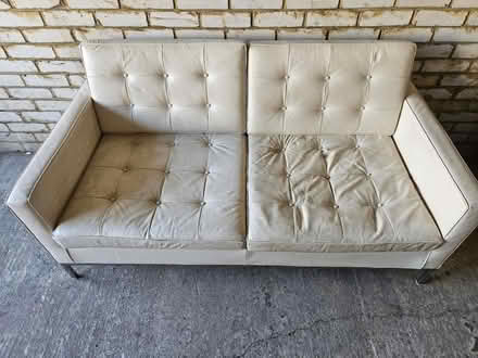 Photo of free Facsimile Florence Knoll Leather Sofa (Bexhill TN39) #3