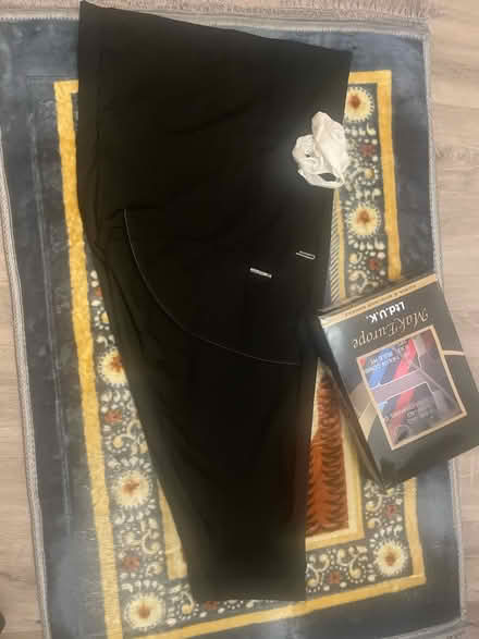 Photo of free Never worn M sized trouser (S1) #1