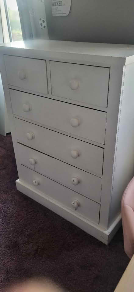 Photo of free chest draws very solid (Rh12) #3