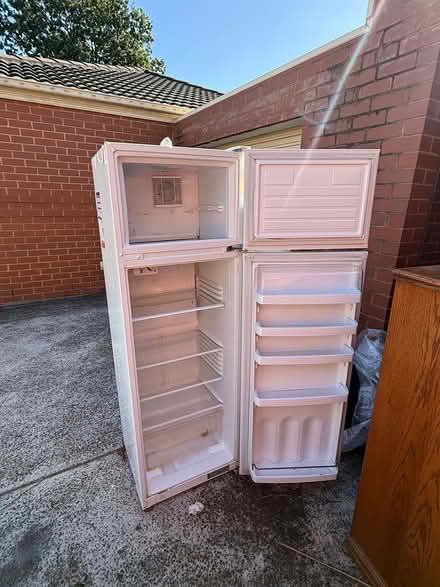 Photo of free White Fridge (Dorset Road, Boronia, Vic 3155) #2