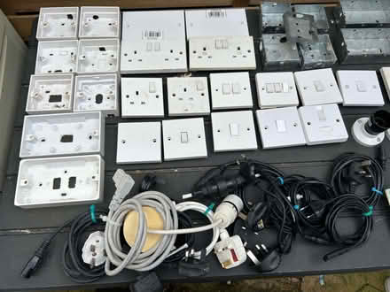 Photo of free Various electrical items + various cables (Bilbrook WV8) #2