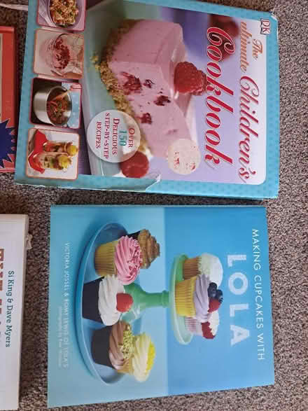Photo of free Books, cooking, cupcakes etc (Botley OX2) #2