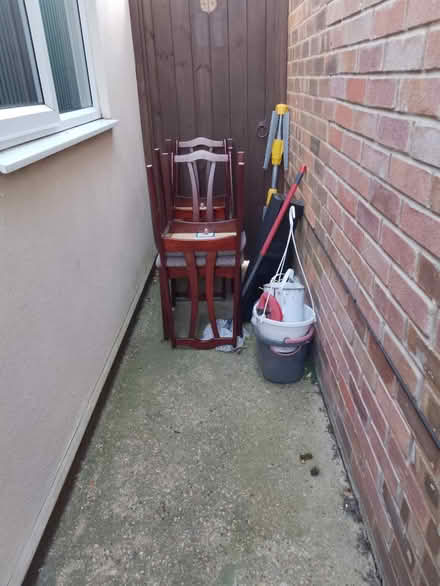 Photo of free 4 chairs (CO15) #2