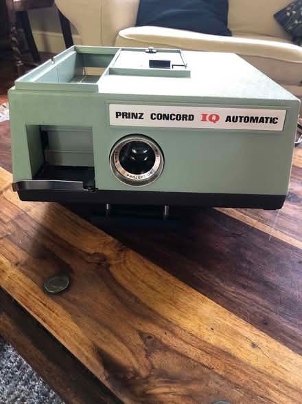 Photo of free Slide projector, screen (Frampton on severn) #1