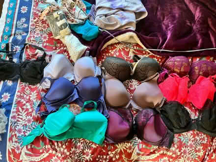 Photo of free Bras (Stanford in the Vale SN7) #1