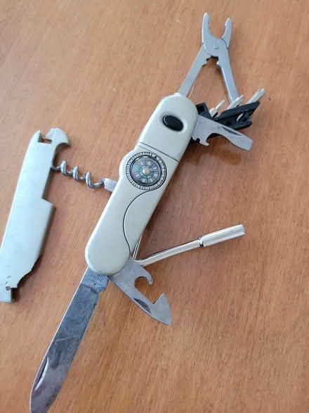 Photo of free Old gadget knife (Montreal road and St Laurent) #4
