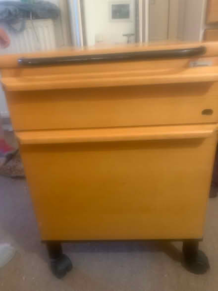 Photo of free Filing cabinet (BN19ET) #1